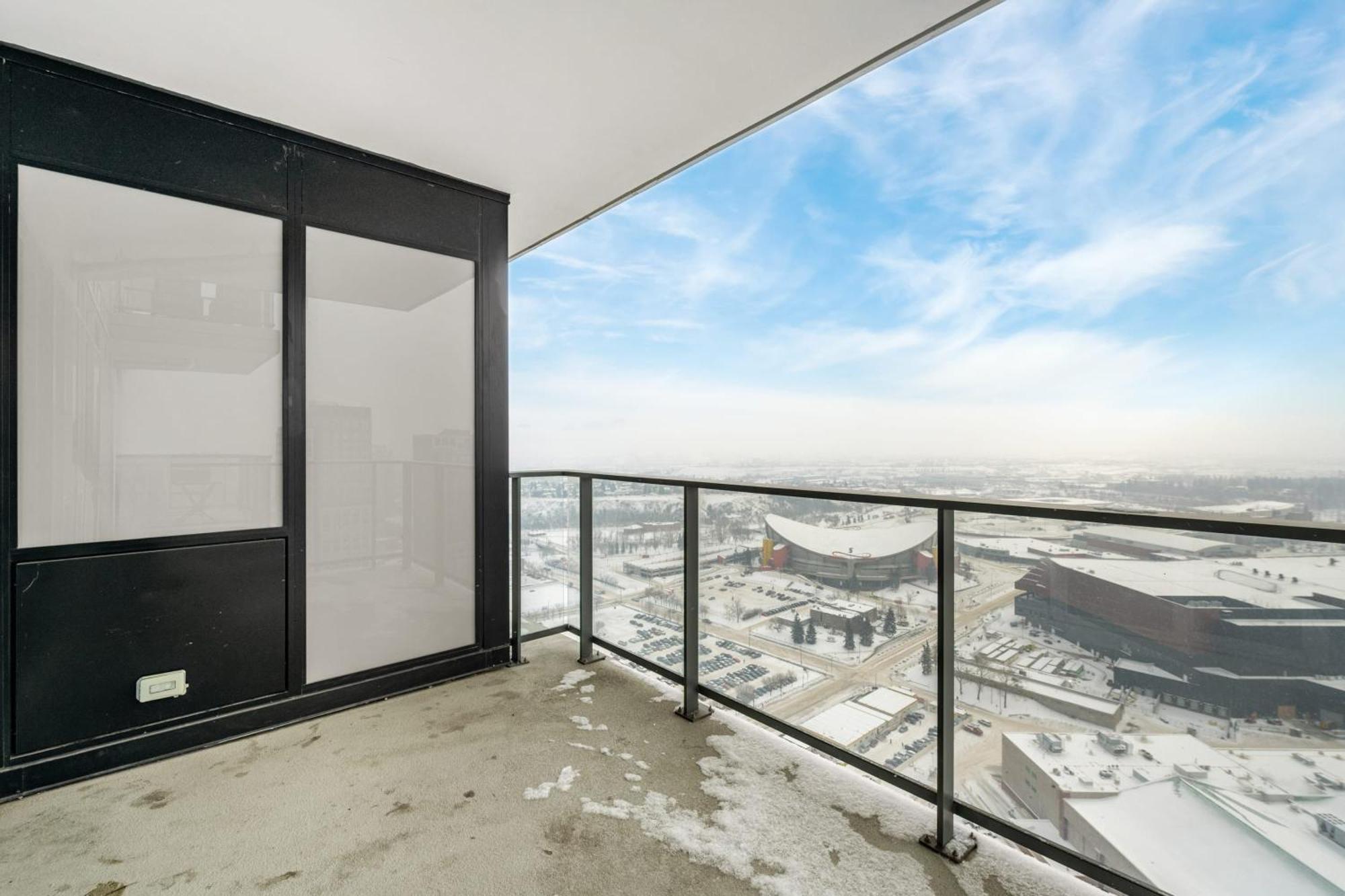 Villa Stunning 34Th Floor Views, Prime Downtown Location - Near Stampede, Casino, Bars! Free Banff Pass, Parking, Wine! YYC Exterior foto